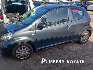 disassembly passenger cars Toyota Aygo Aygo (B10), Hatchback, 2005 / 2014 1.0 12V VVT-i 2005/11