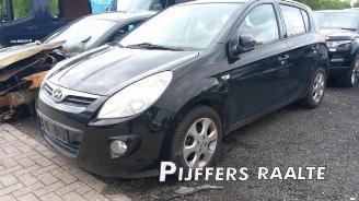 Coche siniestrado Hyundai I-20 i20, Hatchback, 2008 / 2015 1.4i 16V 2012/5