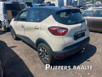 Uttjänta bilar auto Renault Captur Captur I (2R), SUV, 2013 0.9 Energy TCE 12V 2013/11