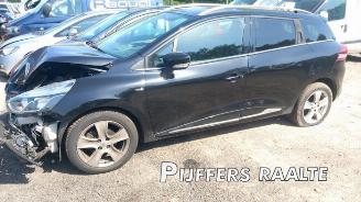 Coche siniestrado Renault Clio Clio IV Estate/Grandtour (7R), Combi 5-drs, 2012 / 2021 0.9 Energy TCE 90 12V 2017/6