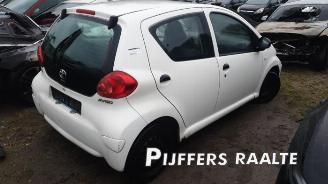 Vrakbiler auto Toyota Aygo Aygo (B10), Hatchback, 2005 / 2014 1.0 12V VVT-i 2009/0