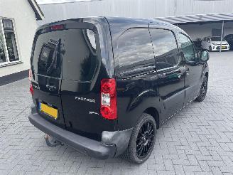 Peugeot Partner 122 1.6 HDI L1 XT Profit + N.A.P NL AUTO picture 2