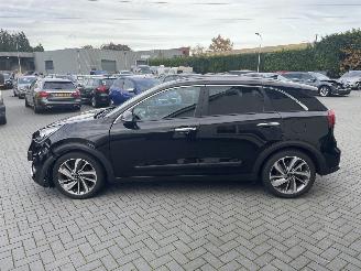 Kia Niro 1.6 GDi Hybrid SportsLine N.A.P NL AUTO PRACHTIG!!! picture 4