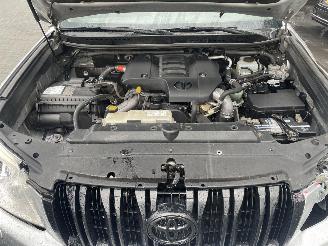 Toyota Landcruiser 3.0 D-4D-F LX High Roof Blind Van N.A.P NL AUTO 12500 EX BTW picture 8