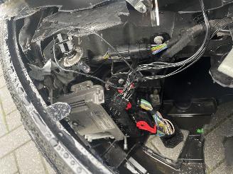 Volvo V-40 1.6 T3 Kinetic N.A.P NL AUTO PRACHTIG!!! picture 18