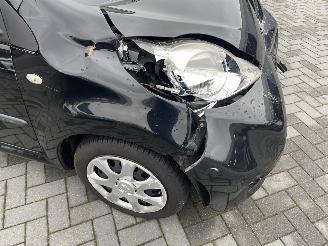 Peugeot 107 1.0-12V XS N.A.P NL AUTO 5.DRS AIRCO picture 15