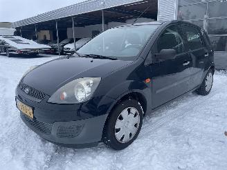 damaged passenger cars Ford Fiesta 1.4-16V Ambiente AUTOMAAT 2007/1