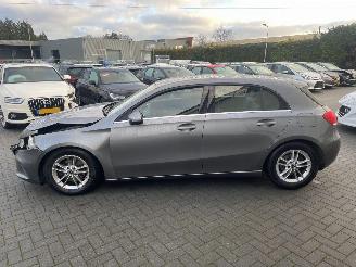 Mercedes A-klasse A-klasse 180D  AUTOMAAT N.A.P NL AUTO PRACHTIG!!! picture 5