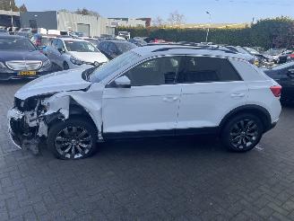 Volkswagen T-Roc 1.5 TSI Style N.A.P NL AUTO PRACHTIG!!! picture 5