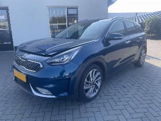 krockskadad bil auto Kia Niro 1.6 GDi Hybrid ExecutiveLine 2018/1