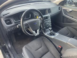 Volvo V-60 2.0 D4 Momentum picture 14
