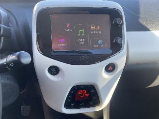 Peugeot 108 1.0 e-VTi Première N.A.P NL AUTO picture 11