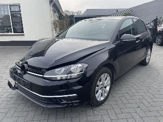 skadebil auto Volkswagen Golf 1.0 TSI Comfortline N.A.P NL AUTO PRACHTIG!!! 2019/3
