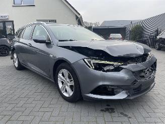 skadebil auto Opel Insignia SPORTS TOURER 1.5 Turbo Business Executive 2020/2