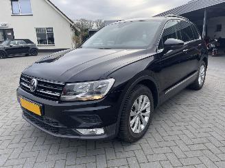 Schadeauto Volkswagen Tiguan 1.4 TSI Comfortline N.A.P NL AUTO PRACHTIG!!! 2017/5