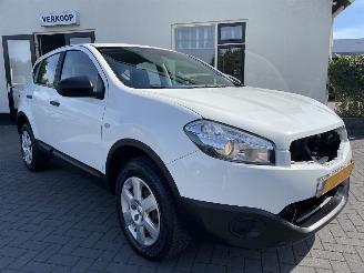 skadebil auto Nissan Qashqai 1.6 Visia MOOIE AUTO 2013/5