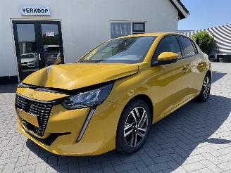 Auto incidentate Peugeot 208 1.2 PureTech Allure N.A.P NL AUTO PRACHTIG!!! 2021/3