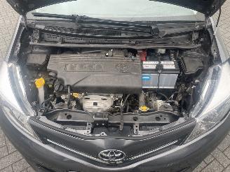 Toyota Yaris 1.3 VVT-i Aspiration AUTOMAAT N.A.P NL AUTO picture 20