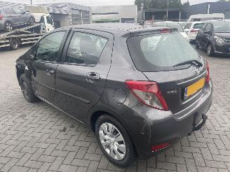 Toyota Yaris 1.3 VVT-i Aspiration AUTOMAAT N.A.P NL AUTO picture 5