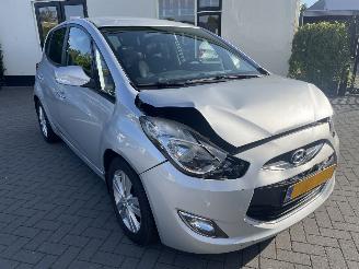 uszkodzony samochody osobowe Hyundai Ix20 1.6i i-Vision AUTOMAAT N.A.P NL AUTO PRACHTIG!!! 2011/2