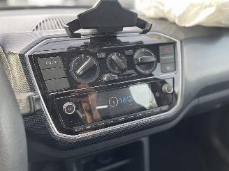 Volkswagen Up! 1.0 BMT move up!  N.A.P PRACHTIG!!! picture 13