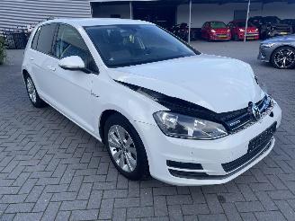 Volkswagen Golf 1.0 TSI Connected Series N.A.P NL AUTO PRACHIG!!! picture 4