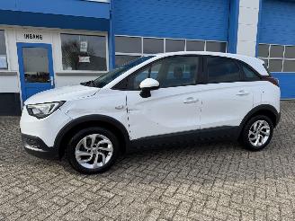 Voiture accidenté Opel Crossland 1.2 TURBO  EDITION 2020/4