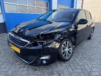 Peugeot 308 1.2 PURE TECH  ALLURE picture 2