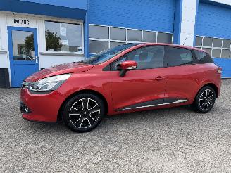 krockskadad bil auto Renault Clio 0.9 TCE  DYNAMIQUE 2013/9