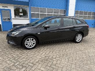 škoda osobní automobily Opel Astra 1.0 ONLINE EDITION  SPORTS TOURER 2017/3
