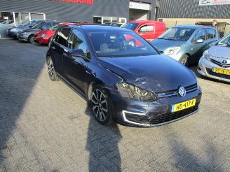 Damaged car Volkswagen Golf 1.4 TSI GTE 2015/10