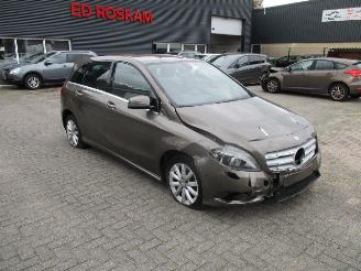Schadeauto Mercedes B-klasse 180 AMBITION AUTOMAAT 2013/7