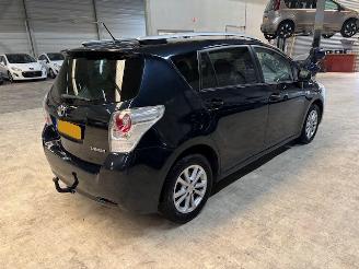 Toyota Verso 2.0 D-4D Business Clima picture 3