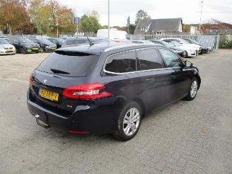 Peugeot 308 1.6 BLUEHDI EXECUTIVE PACK picture 2
