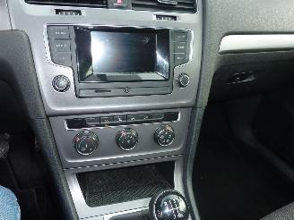 Volkswagen Golf 1.2 TSI EASYLINE picture 11