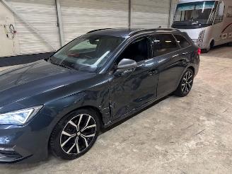 Seat Leon 1.5 eTSI FR Intense DSG picture 8