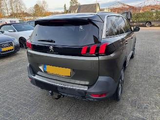 Peugeot 5008 1.2 Puretech Premium 7-pers picture 3