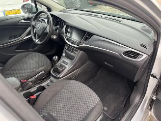 Opel Astra 1.0 Online Edition picture 11