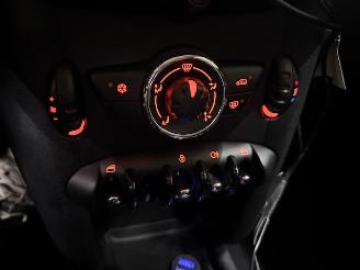 Mini One 1.6 One Minimalist airco picture 15