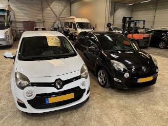 Damaged car Renault Twingo 2 x Twingo van 2012    1.2 16v Collection  airco NAP 2012/3
