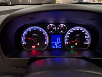 Hyundai I-30 1.4i I-drive Cool picture 12