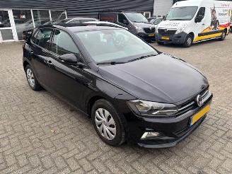krockskadad bil auto Volkswagen Polo 1.0 TSI 5-drs Comfort 116pk 2018/5