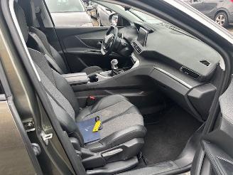 Peugeot 5008 1.2 Pure Tech Premium 131pk picture 9