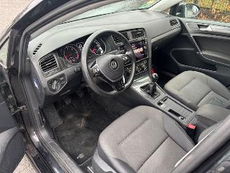 Volkswagen Golf 1.6 TDI 5-drs Comfort picture 12