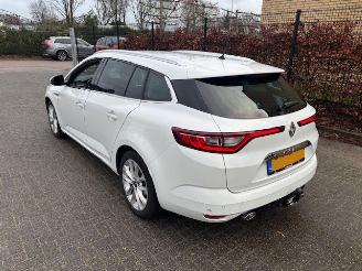 damaged passenger cars Renault Mégane 1.3 TCe GT-Line 2019/2