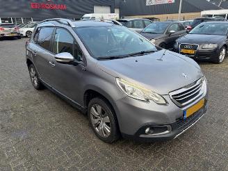 Avarii autoturisme Peugeot 2008 1.2 PureTech Allure Clima Navi 2016/4