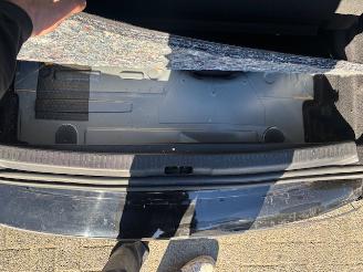 Renault Clio 0.9 TCE Nicht & Day picture 10