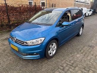 Volkswagen Touran 1.5 TSI Comfort 150pk NAP picture 3
