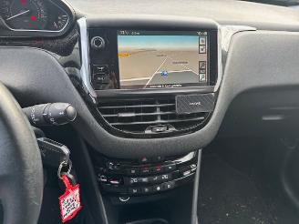 Peugeot 208 1.2 5-drs Envy Nap picture 13