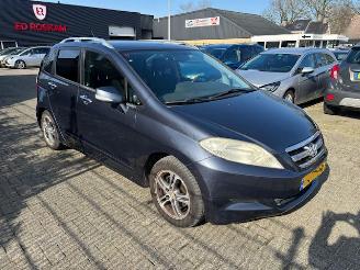 skadebil auto Honda Fr-v 2.0i Comfort airco 2006/7